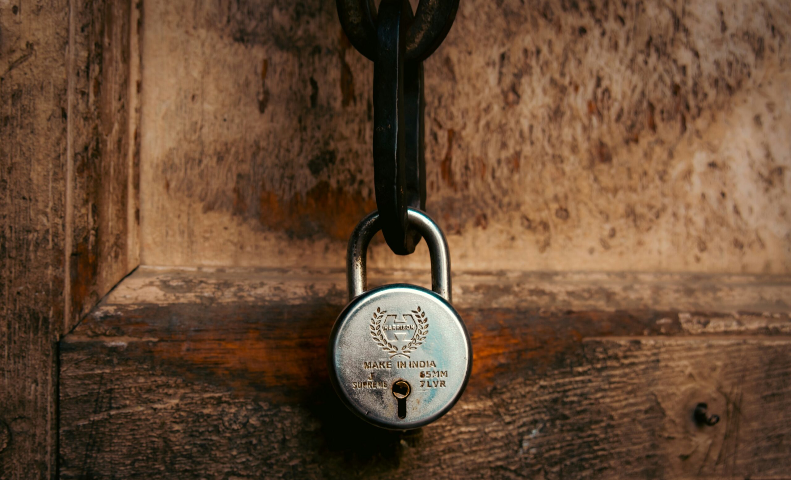What are the common home security mistakes to avoid? Best Fixes